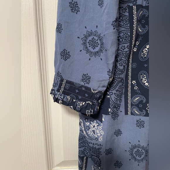 ABERCROMBIE & FITCH Long-sleeve mid length Blue handkerchief pattern size Large - Picture 3 of 8
